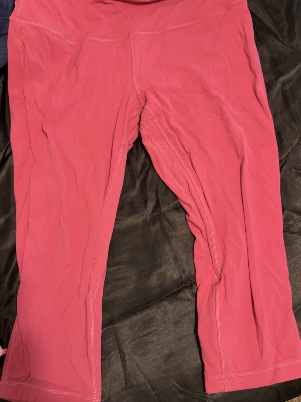 lululemon athletica Coral Pink Capri Pants